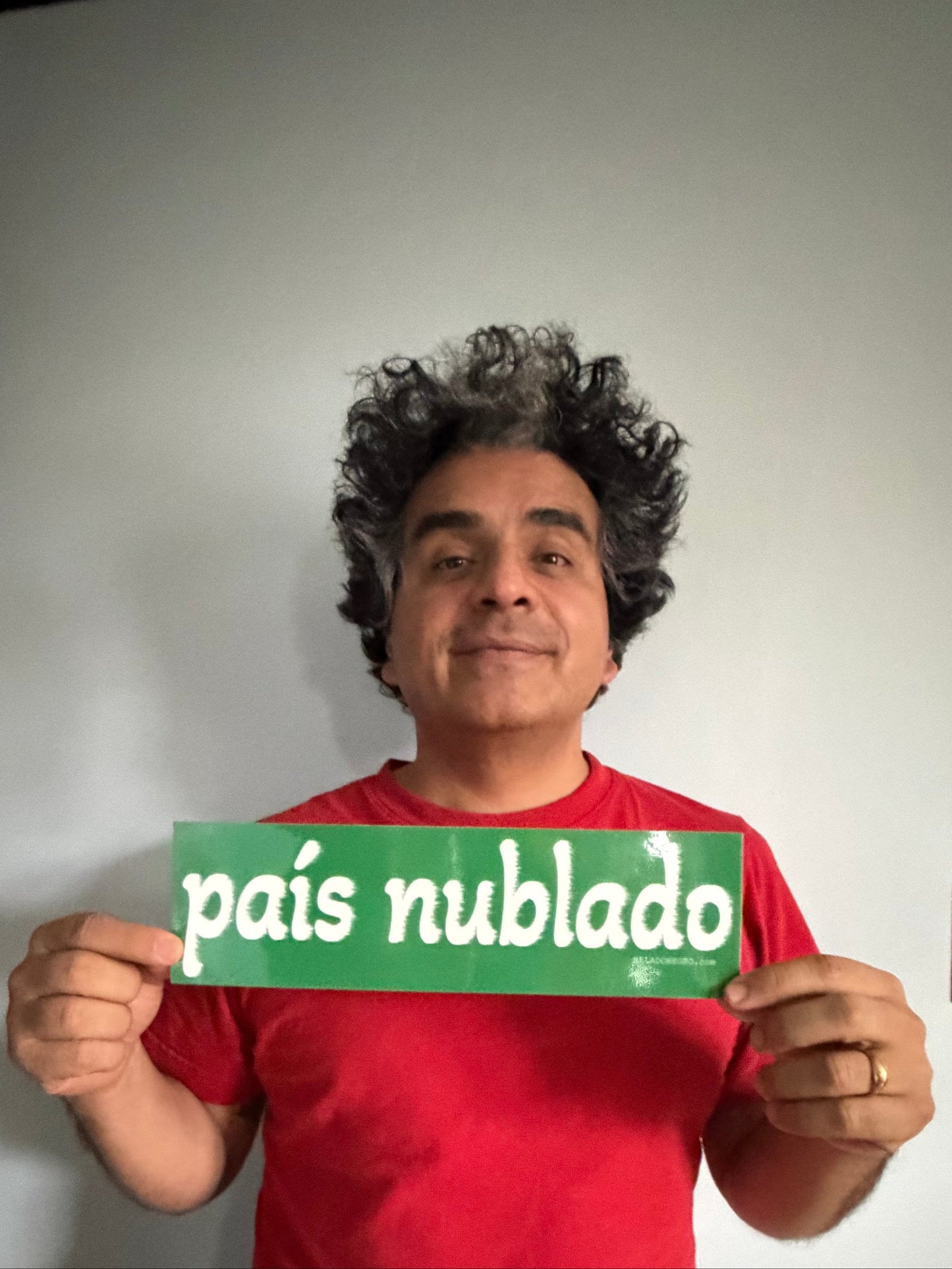 PAIS NUBLADO Bumper Sticker